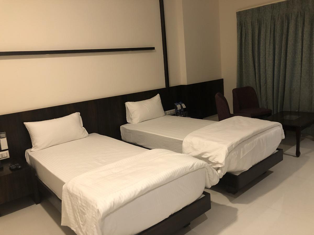 Kyriad Hotel Vijayapura By Othpl Bijāpur Eksteriør bilde