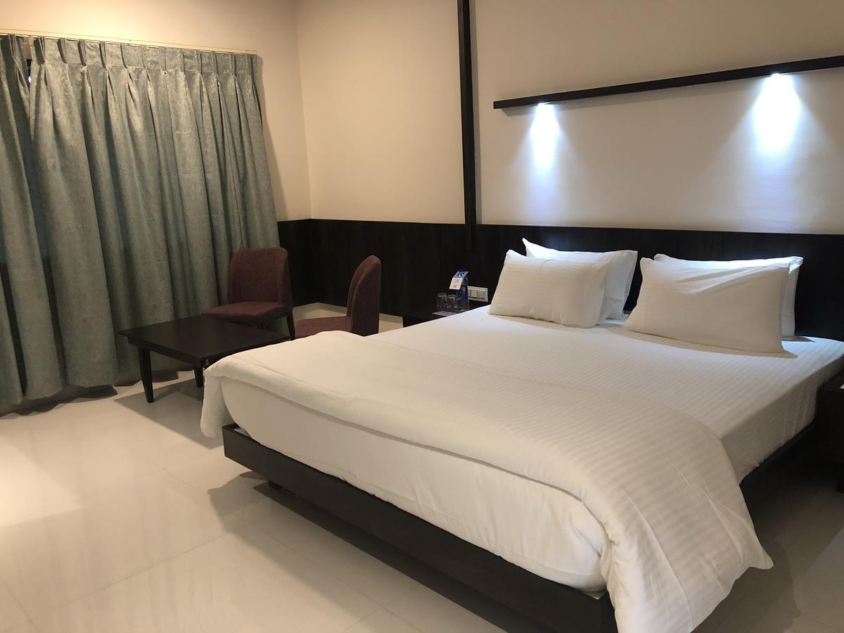 Kyriad Hotel Vijayapura By Othpl Bijāpur Eksteriør bilde