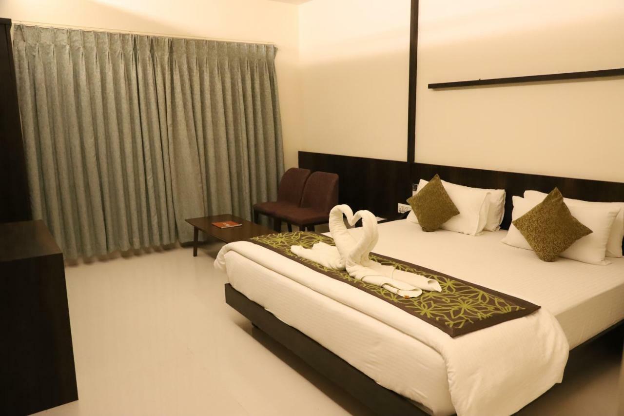 Kyriad Hotel Vijayapura By Othpl Bijāpur Eksteriør bilde