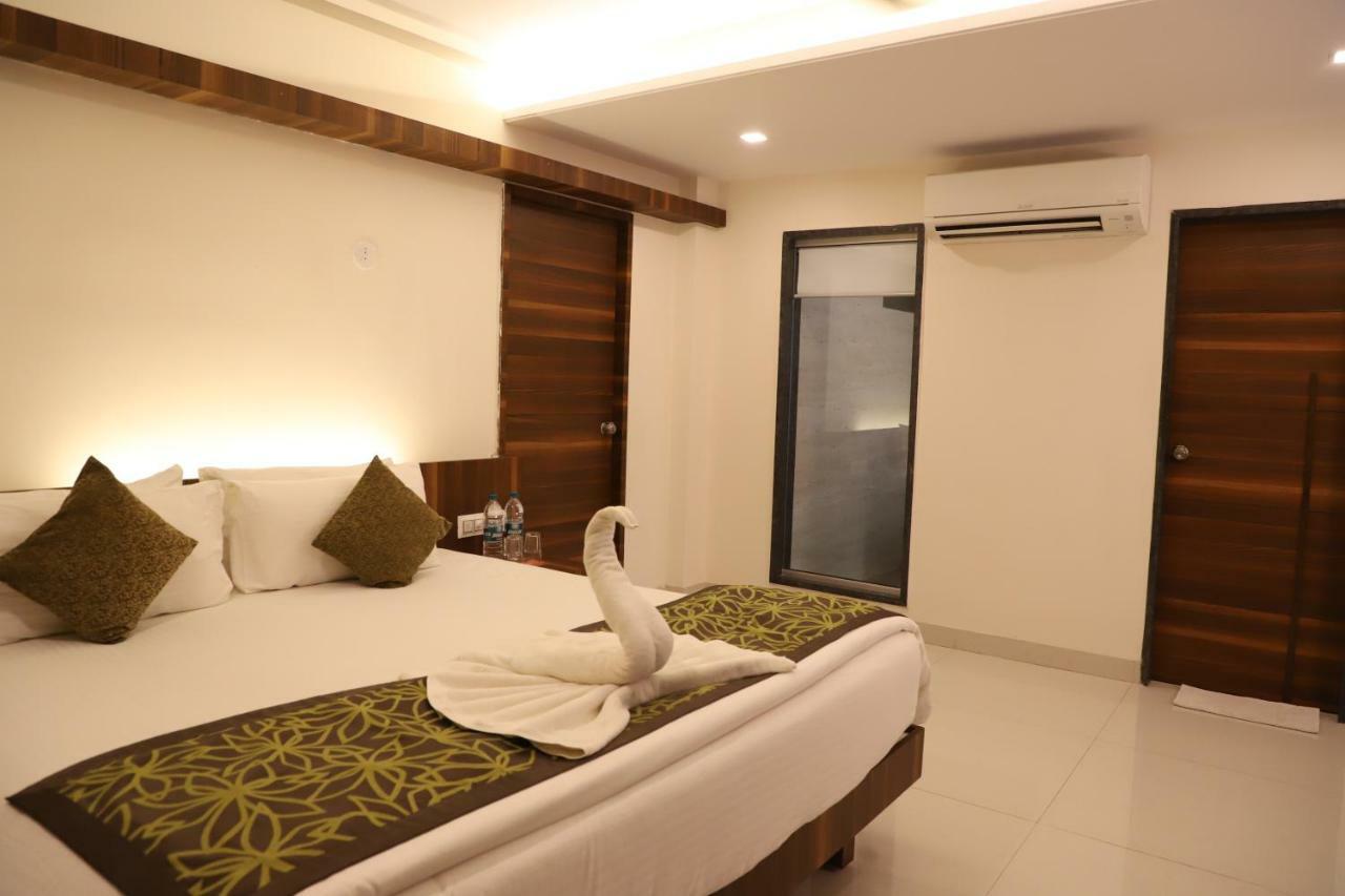 Kyriad Hotel Vijayapura By Othpl Bijāpur Eksteriør bilde