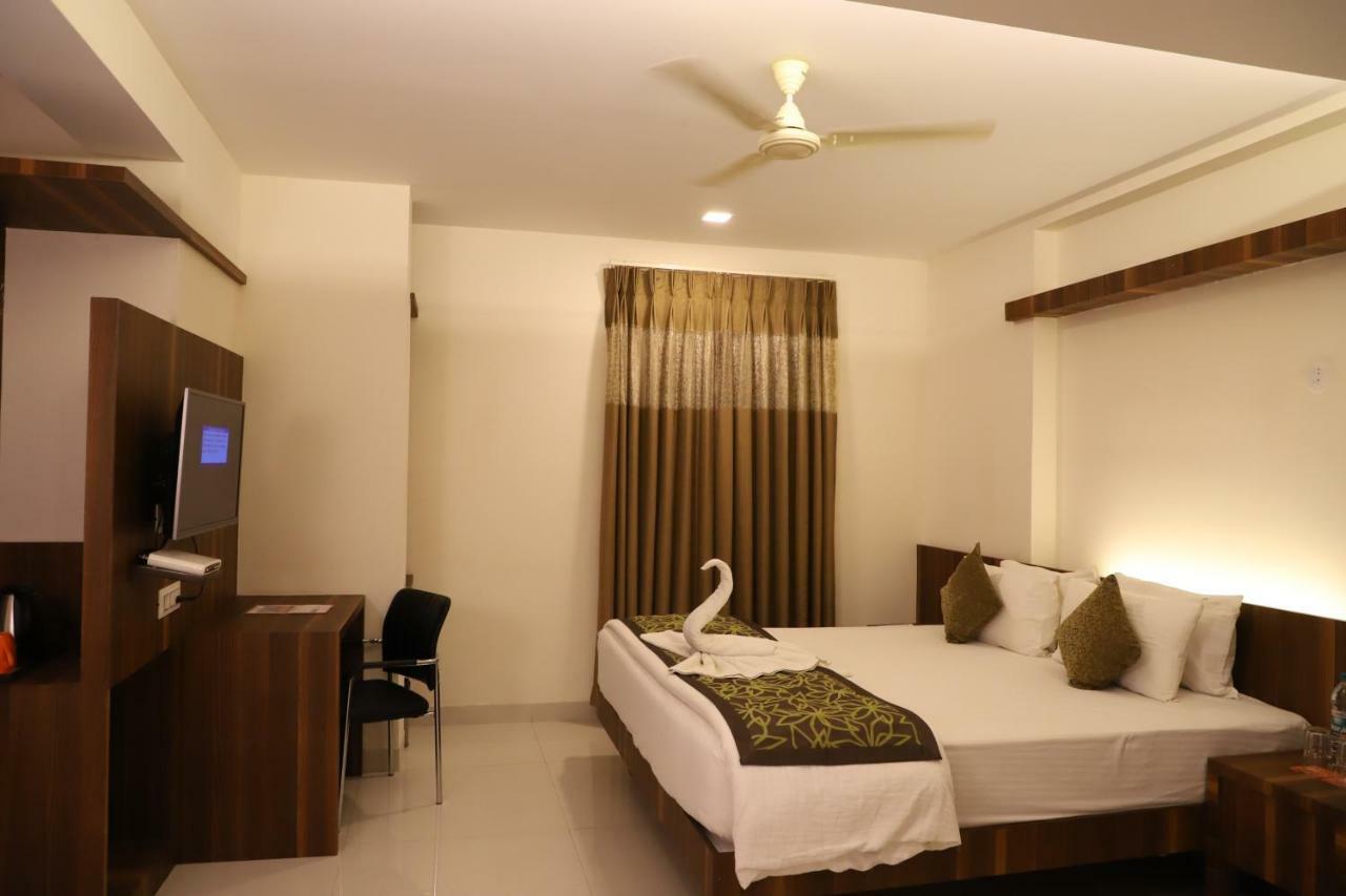 Kyriad Hotel Vijayapura By Othpl Bijāpur Eksteriør bilde